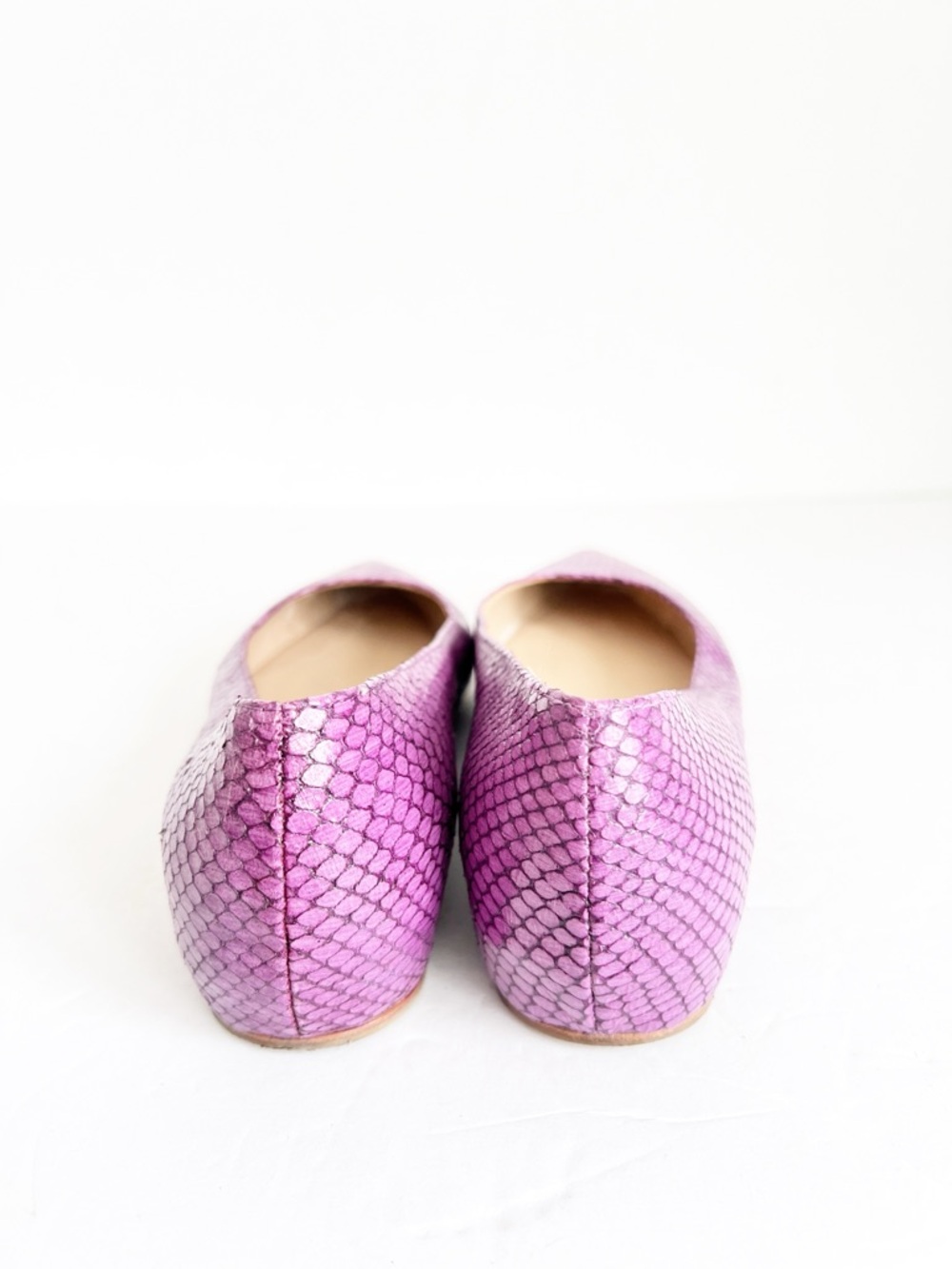 SZ 7 M. Gemi Purple Snake-Embossed Pointed Toe Flats - Picture 3 of 7